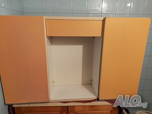 Шкаф шир.1м, висок 60 см, дълб. 28 см За кухня, балкон и др.