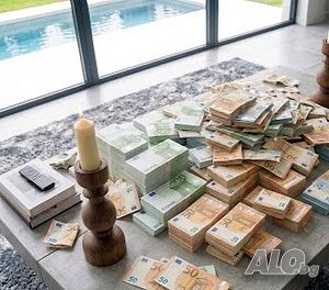 Търся си колежка компаньонка или масажистка пълна дискретност.