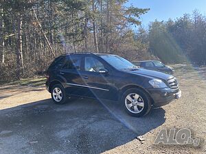 Продавам Мерцедес ML 500
