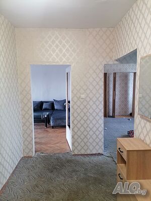 Продава 2стаен апартемнт гр. Перник кв. Мошино