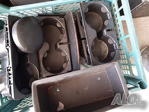 Поставка за чаши Cup Holder Volvo V50,S40,C30,V70,S60,S80,XC70,XC90