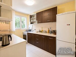 Къща близнак за продажба в подножието на планина Витоша