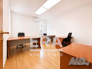 Oфис под наем в представителна сграда Паметник на културата на ул. Леге