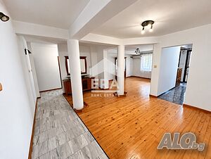 Многостаен апартамент за продажба в Широк център, Плевен