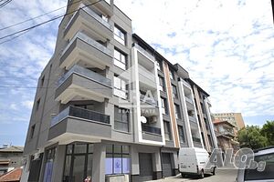 Само в ERA Имоти Хасково! Прекрасен многостаен апартамент в кв. Овчарски
