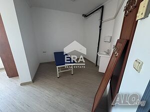 Оборудван лекарски кабинет в центъра на гр. Хасково