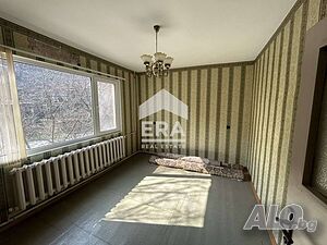 Етаж от къща в кв., Хисаря,