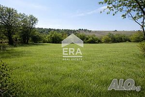 ЕРА ИмотиТе продава Парцел в регулация, село Пресяк, област Търговище