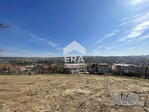 Парцел за жилищно застрояване в с. Николово с панорамна гледка