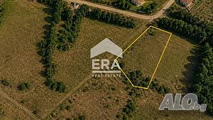 Парцел за продажба в с. Горен Чифлик, общ. Долни чифлик.