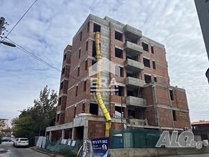 ЕРА Надежда продава партерен апартамент с 80 кв.м. двор в кв. Надежда 1