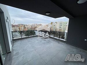 Тристаен апартамент с Акт 16 в малка бутикова сграда в кв. Христо Смирненски