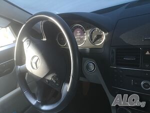 Продава се Мерцедес230-204кс