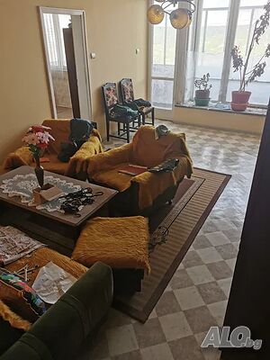 тристаен монолитен апартамент