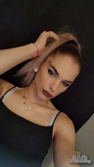 Вашето ново изкушение Стела. Транс