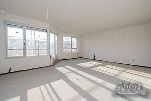 Слънчев тристаен апартамент в близост до НСА в кв. Малинова долина