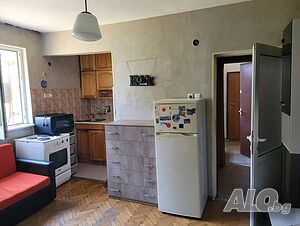 Двустаен апартамент 38 кв.м Тухла 1 етаж Последен етаж