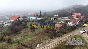 Голям парцел с потенциал в с. Брестник - м-т Падината