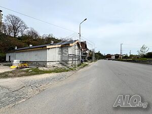 Новопостроен имот с 3 двустайни апартамента в центъра на Русе
