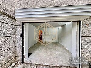 Функционален и просторен партерен гараж в Чародейка Юг