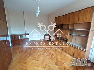 Двустаен на Руски паметник