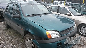 Ford Fiesta 1,25 75 к.с. Хечбек Бензин 2001 год. Ръчна на части