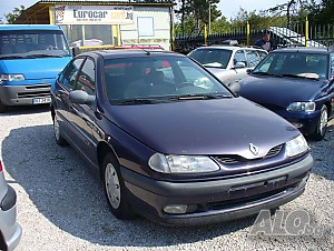 Renault Laguna 2.0 115 к.с. Хечбек Бензин 1995 год. Ръчна на части
