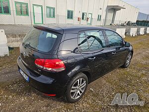 VW Golf 1.6i 102