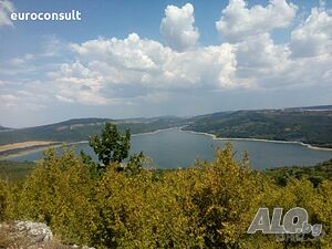 парцел 9500 кв.м местност”яз. Стамболийски”/10 км от Севлиево,/южен склон
