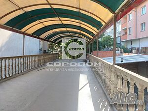 Продавам многофункционален търговски имот с топла кухня и тераса