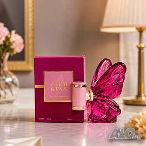 Дамски парфюм Warm Kiss, EDP - Чувствен микс от червени плодове, жасмин и ванилия, 30 мл
