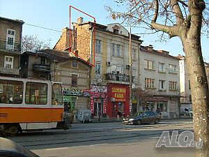 Фасада / калкан под наем в центъра на София