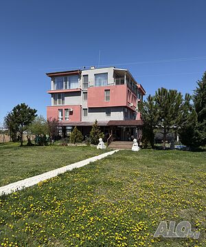 Напълно оборудван хотелски комплекс с отлична локация