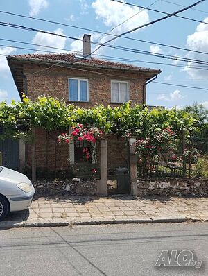 🏡 Малко Търново Просторна къща за живеене или бизнес - само за €55 000!