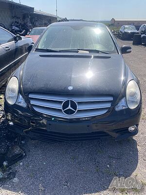 Mercedes-Benz R350 *на части*