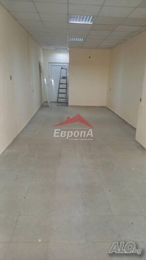 ⭐АГЕНЦИЯ ”ЕВРОПА” Дава под наем: Търговско помещение⭐