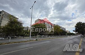 ⭐АГЕНЦИЯ ”ЕВРОПА” Продава ексклузивно: Двустаен апартамент в блок одобрен за саниране⭐