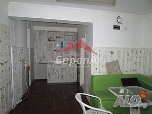 ⭐АГЕНЦИЯ ”ЕВРОПА” Дава под наем: Търговско помещение⭐