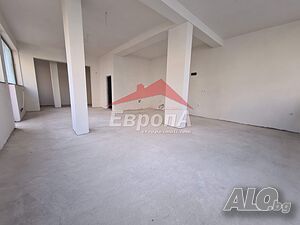 ⭐АГЕНЦИЯ ”ЕВРОПА” Продава: Заведение в Центъра⭐