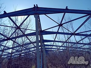 Метална конструкция (хале) 76м х 23м. Монтана. 60бр. колони(подпори), 20бр. ферми. Било 4,90м.