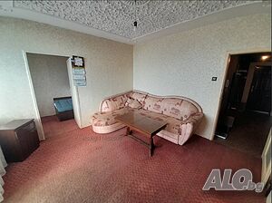 Двустаен апартамент в кв. Българка