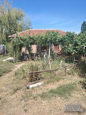 Продава къща в с. Тополчане