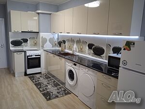 Двустаен луксозен апартамент в нова сграда