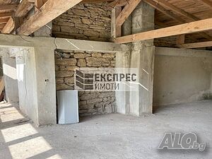 къща в село Изгрев