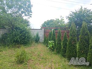 Продавам къща с двор в с. Дъбовик, общ. Генерал Тошево