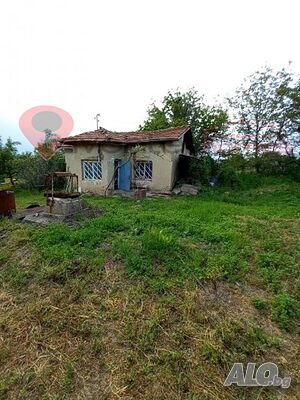 Продажба Къща гр. Шумен - с. Илия Блъсково 1750m²