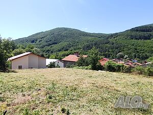 Продава КЪЩА, област София, с. Искрец