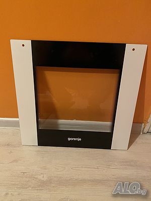 Продавам перфектно предно стъкло за готварска печка Gorenje (Горене)