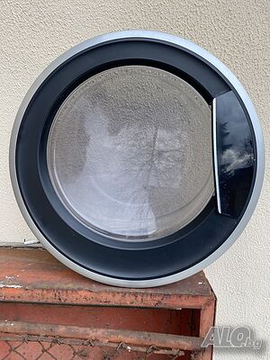 Продавам 2бр. перфектна вратичка (люк) за пералня + сушилня Hotpoint-Ariston 8, и 9 кг