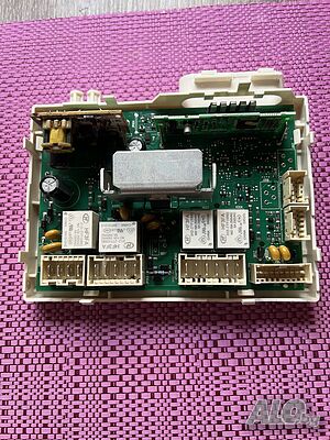 Продавам перфектна управляваща платка за автоматична пералня Hotpoint-Ariston mod. ECO6L 1051 (IT).C